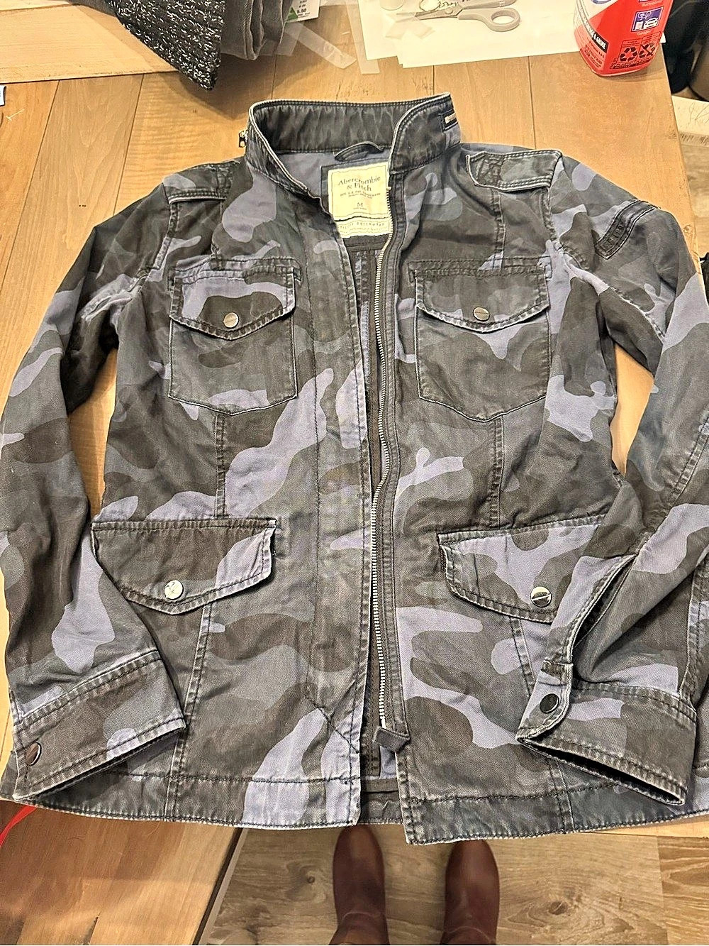 Abercrombie & Fitch Size Medium Y2K Blue Camo Utility Jacket
